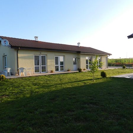 Villa Campo Ezerets Esterno foto